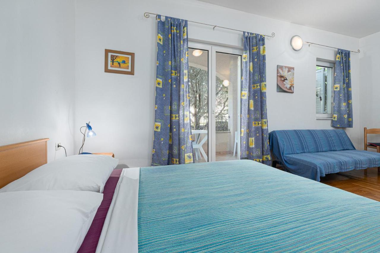 Appartement House Laura 200m From The Beach And The Center Poreč