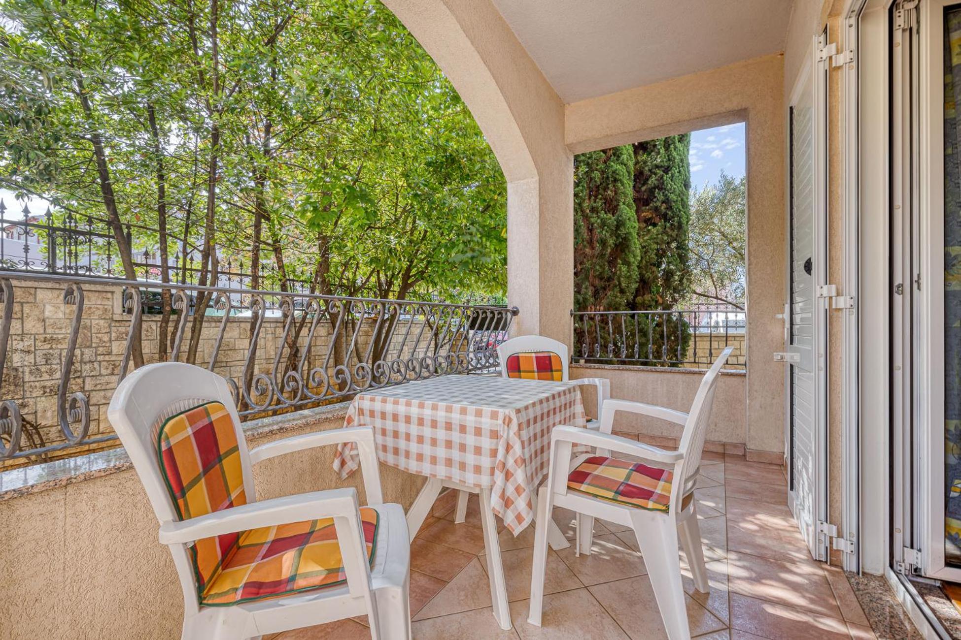 House Laura 200m From The Beach And The Center Appartement Poreč